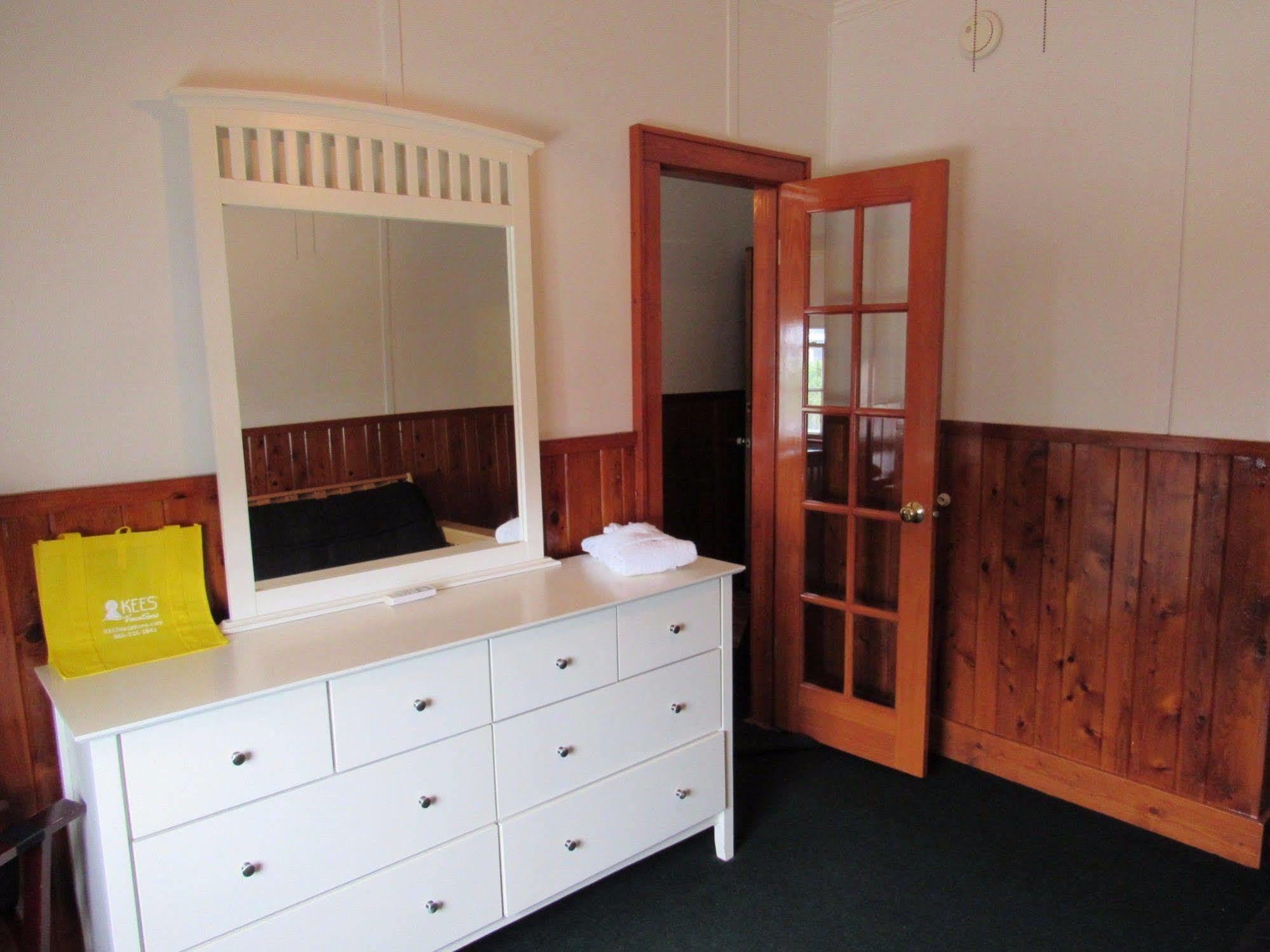Nags Head Beach Inn Екстер'єр фото