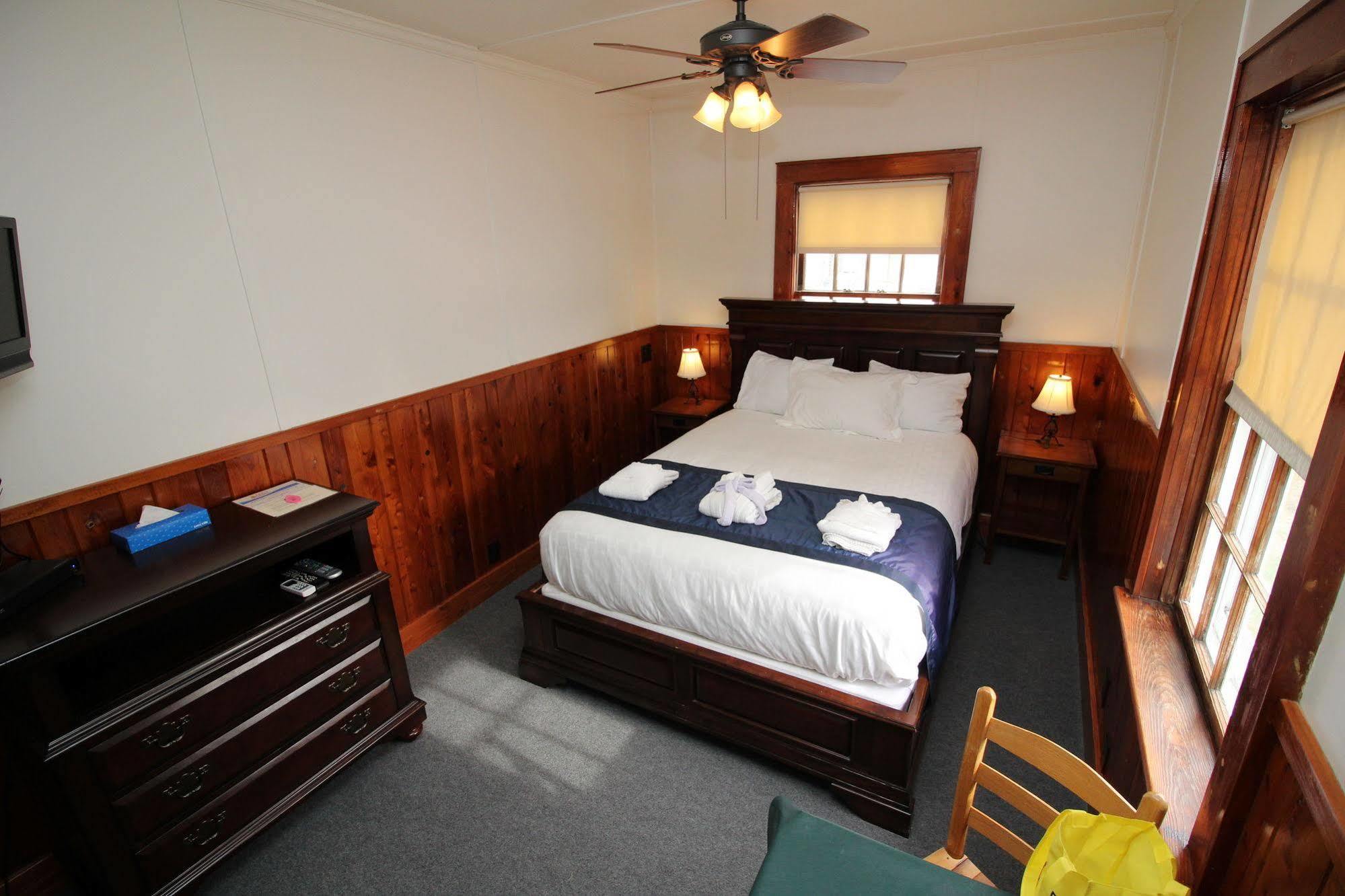 Nags Head Beach Inn Екстер'єр фото