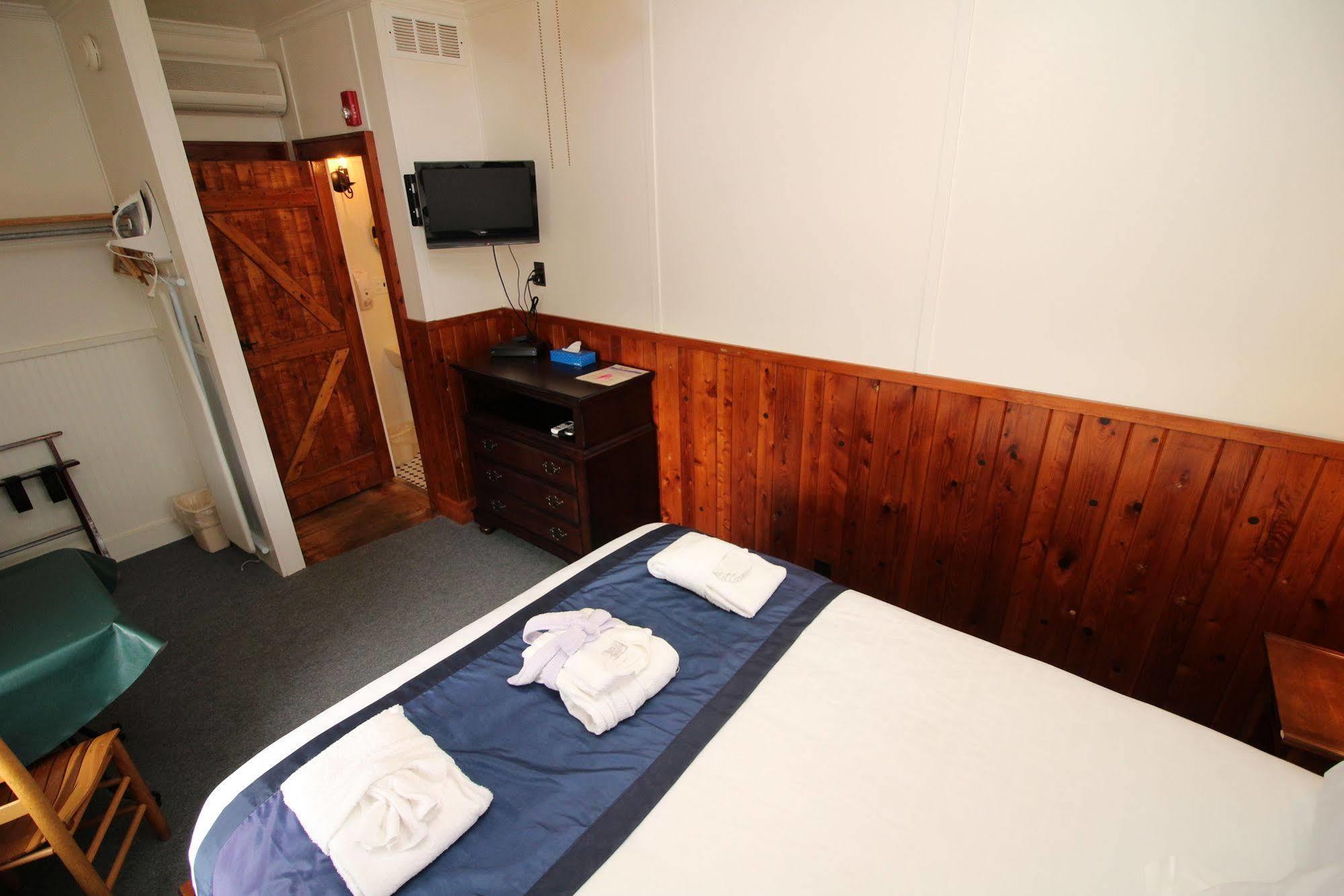 Nags Head Beach Inn Екстер'єр фото